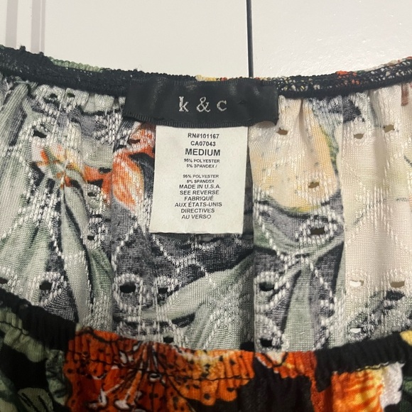 Floral Off-Shoulder Top - Picture 2 of 2